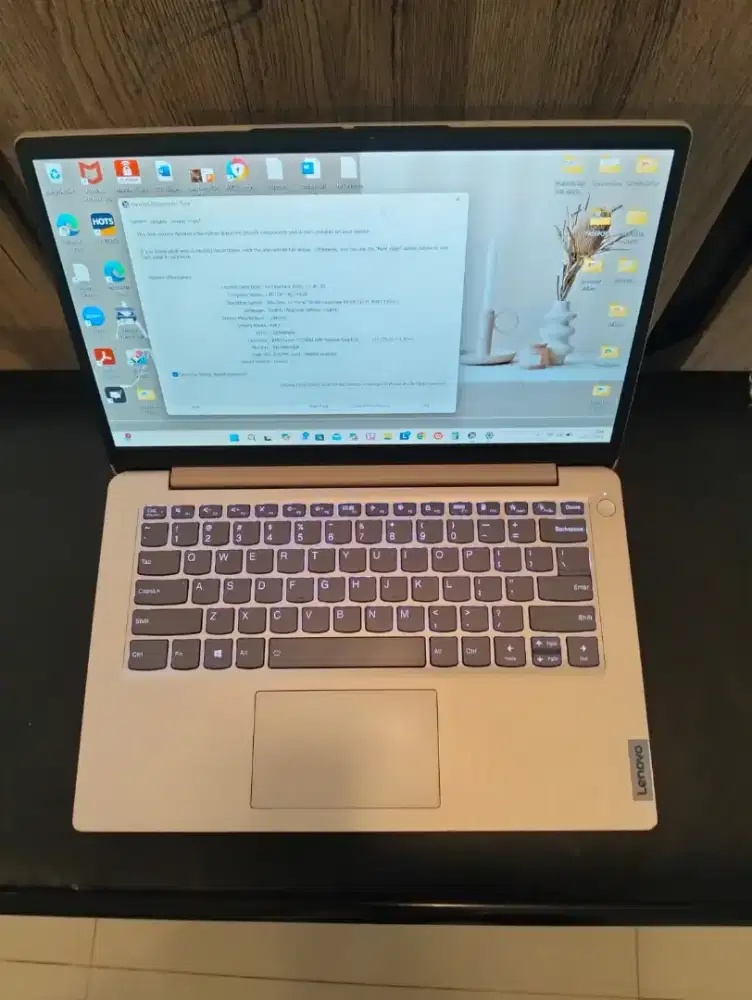 LENOVO IDEAPAD RYZEN 7  5700u BEKAS PEMAKAIAN PRIBADI