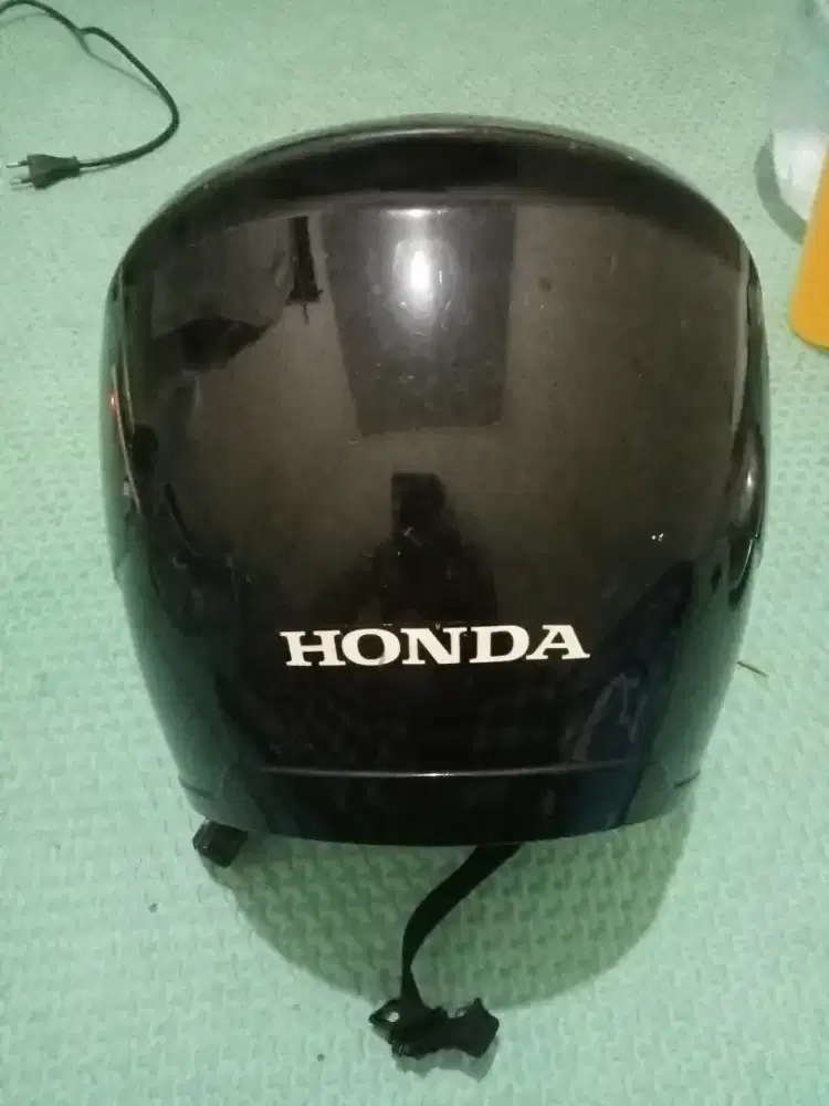 Helm bawaan honda
