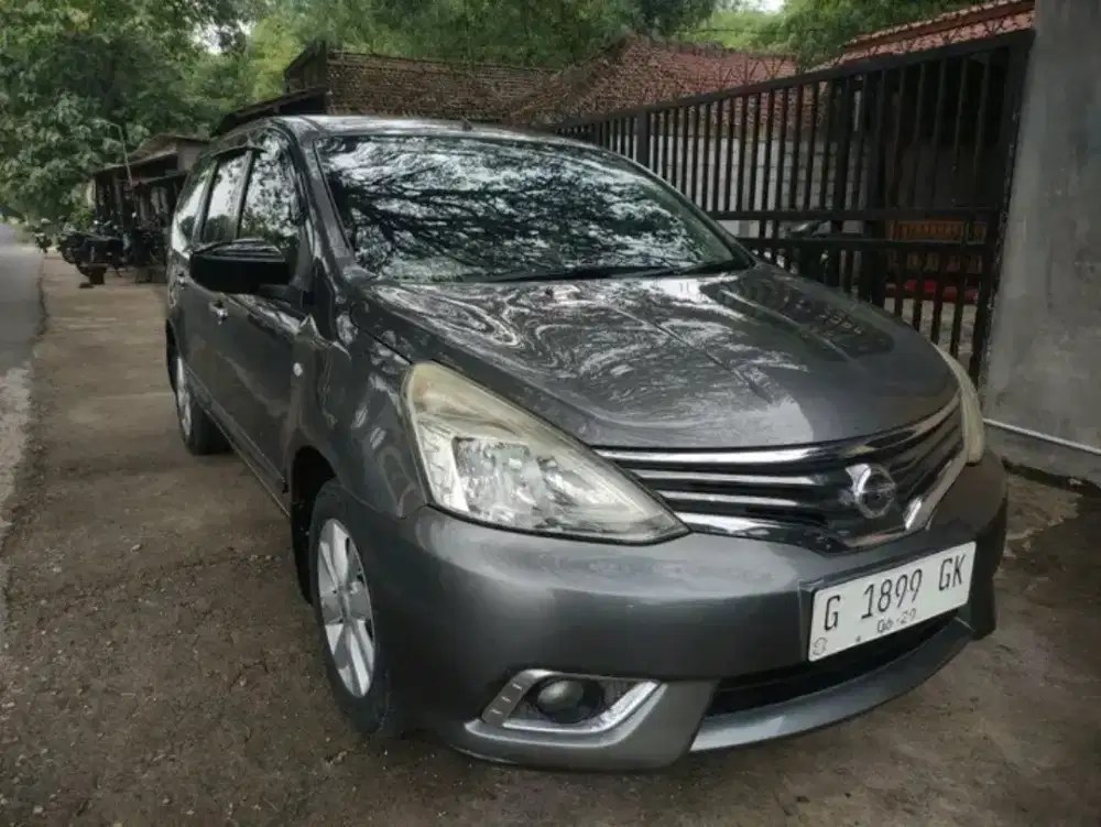 Livina XV matic 2014