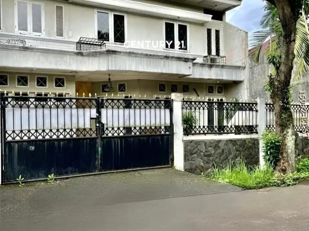 Dijual Rumah Luas Dengan Harga Murah Masih Ada Taman Dibelakang