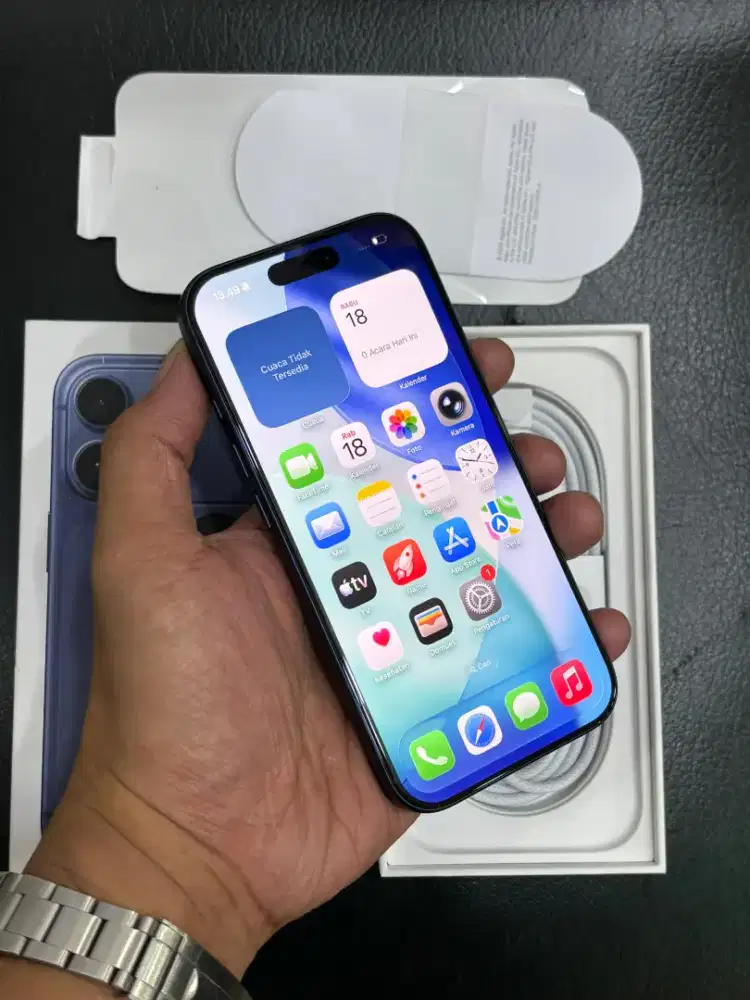 Iphone 17 pro 256 lengkap mulus like new