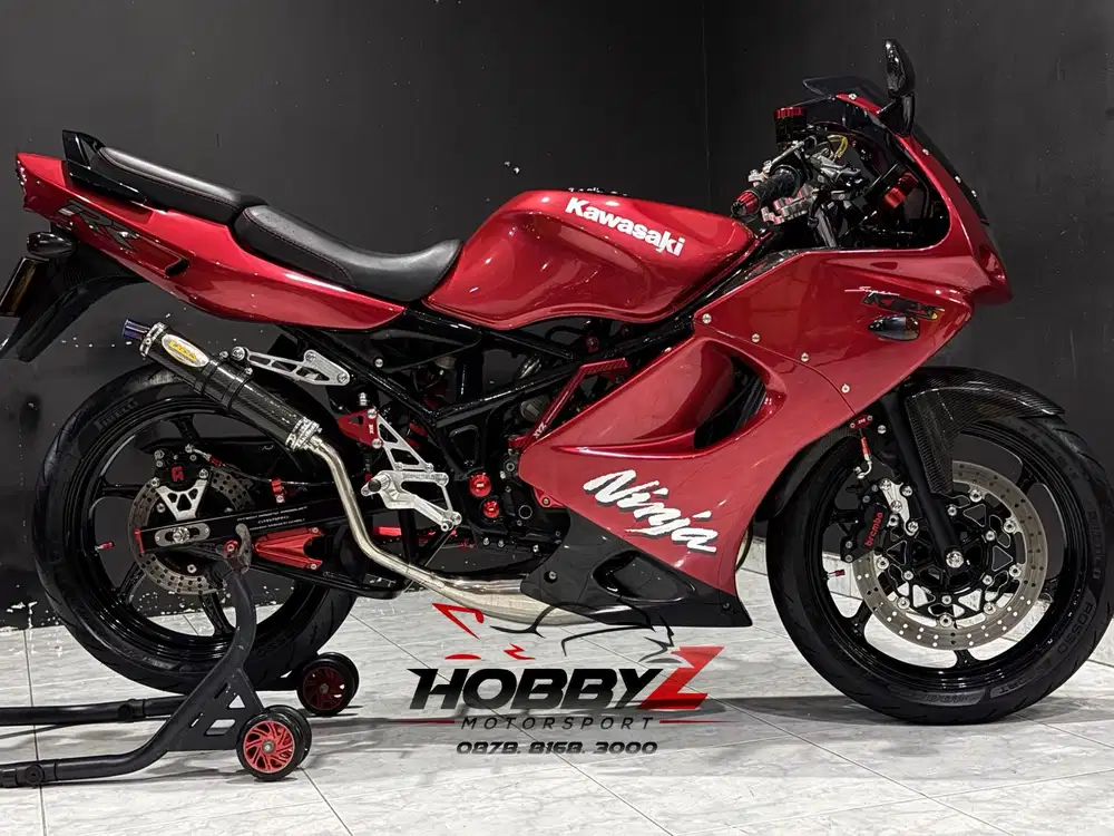 Kawasaki ninja zx 150 RR 2010 modif hedon rata kanan cbr,istimewa