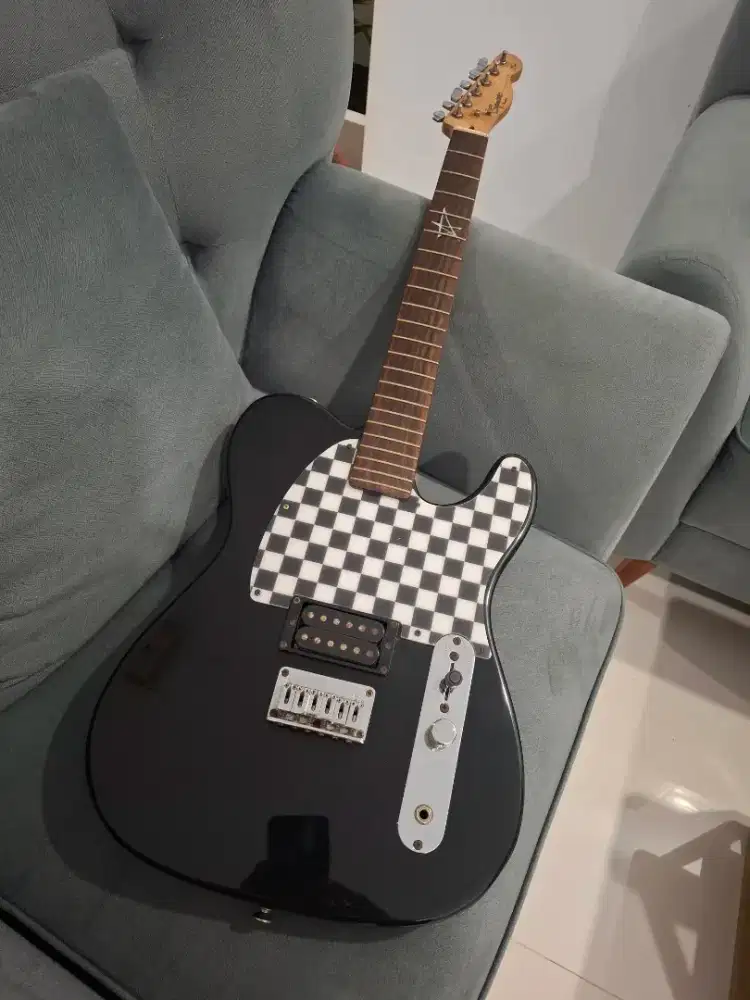 Squier telecuster avril lavigne mii thn 2009