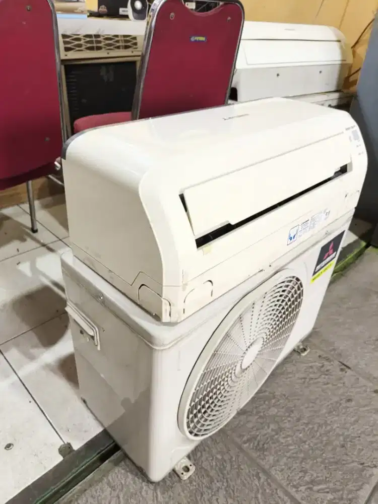 Unit AC split dan pemasangan mm erk Mitsubishi 0.5pk dingin bagus