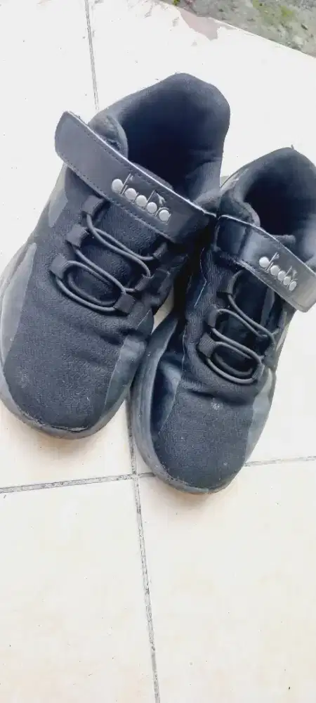 Dijual Sepatu anak