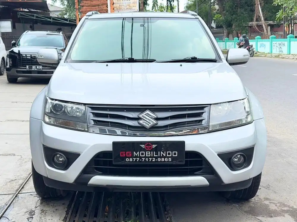 Suzuki Grand Vitara 2.4 JLX Automatic Th 2013