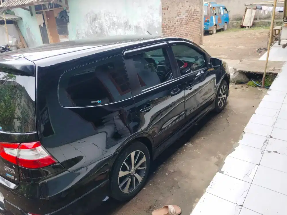 Grand livina hws 1,5 at 2017 low km full ori