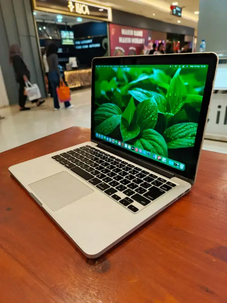 Macbook Pro Retina 13 inch , 2014