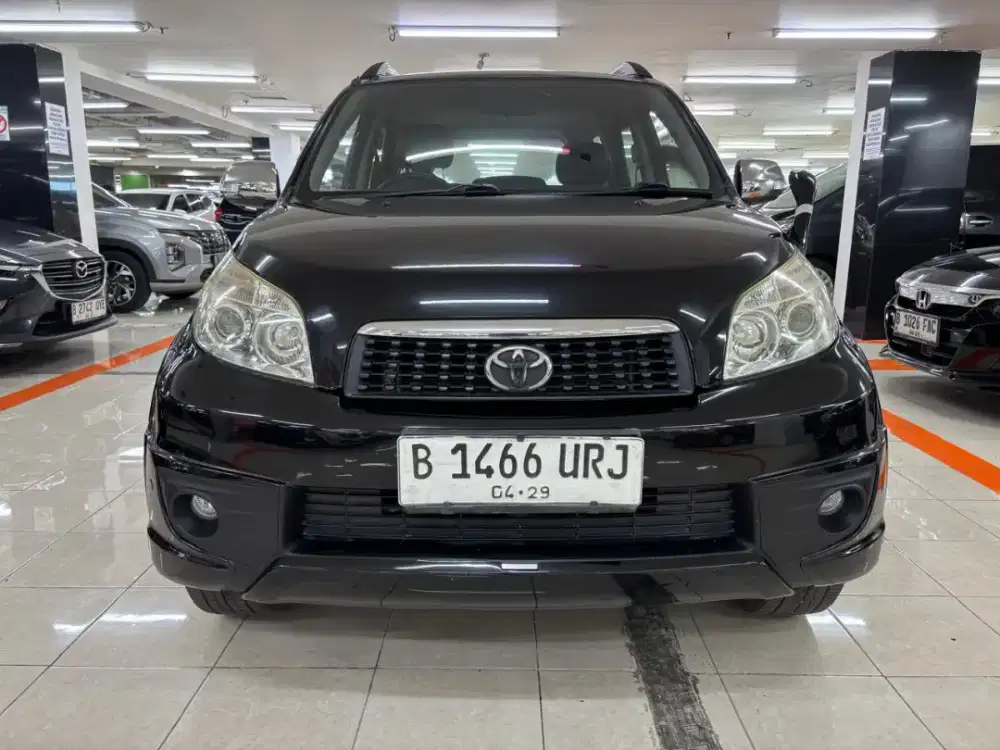 Toyota rush 2014 km 34rb s trd manual hitam