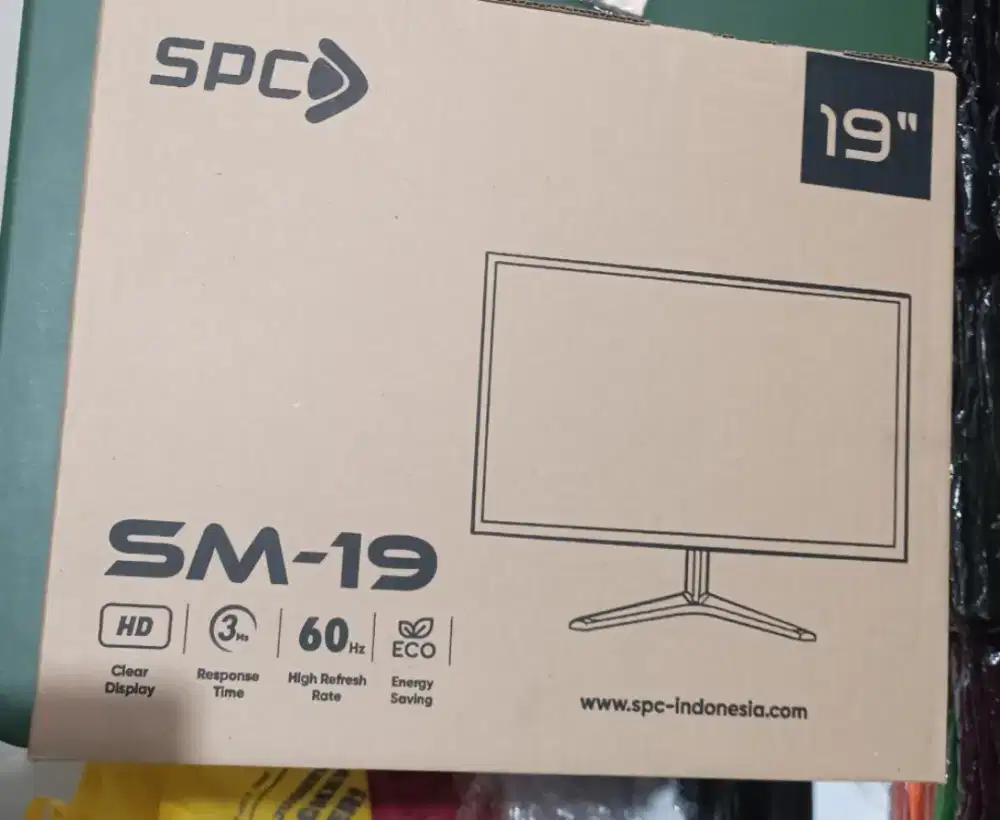 LCD monitor pc komputer SPC 19 inc kondisi seperti baru