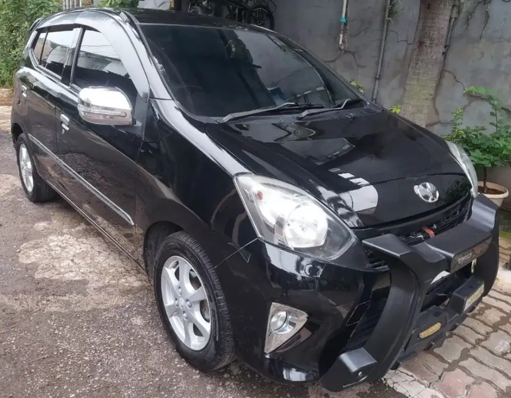 Toyota Agya G 2015 Hitam Automatic Terawat