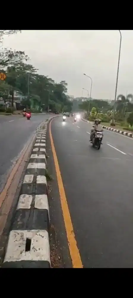 Tanah dijual pinggir jalan cocok utk usaha Leuwinanggung Tapos Depok