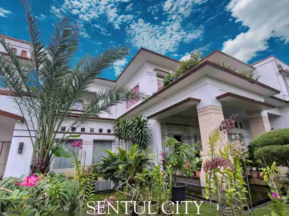 RUMAH MEWAH RASA VILLA DI SENTUL BOGOR,SEMI FURNISHED BISA KPR PLUS KOLAM RENANG DEKAT TOL & AEON SENTUL