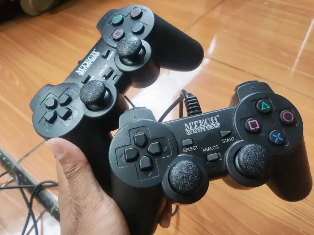 STIK GAMEPAD CONTROLLER MTECH MASIH BARU BANGET DAN SEGEL