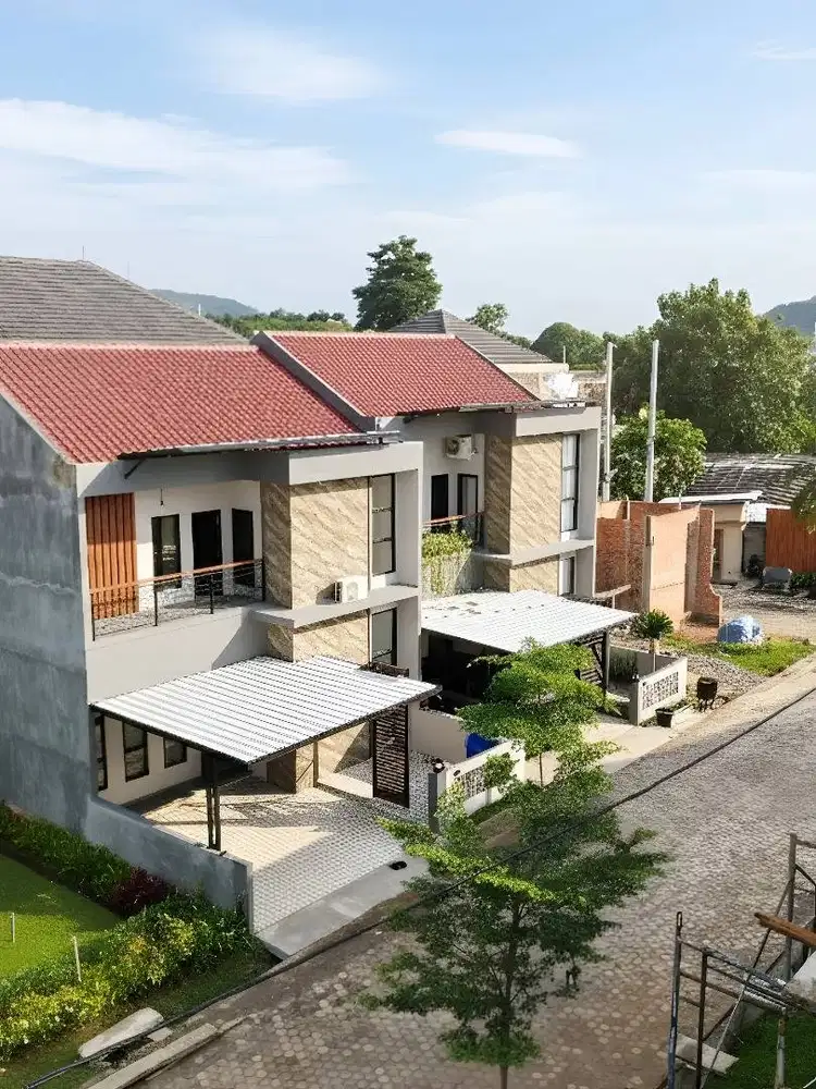 RUMAH EKSLUSIF DEKAT PAHOMAN ANTASARI DIKEDAMAIAN DPP MURAH BISA CICIL