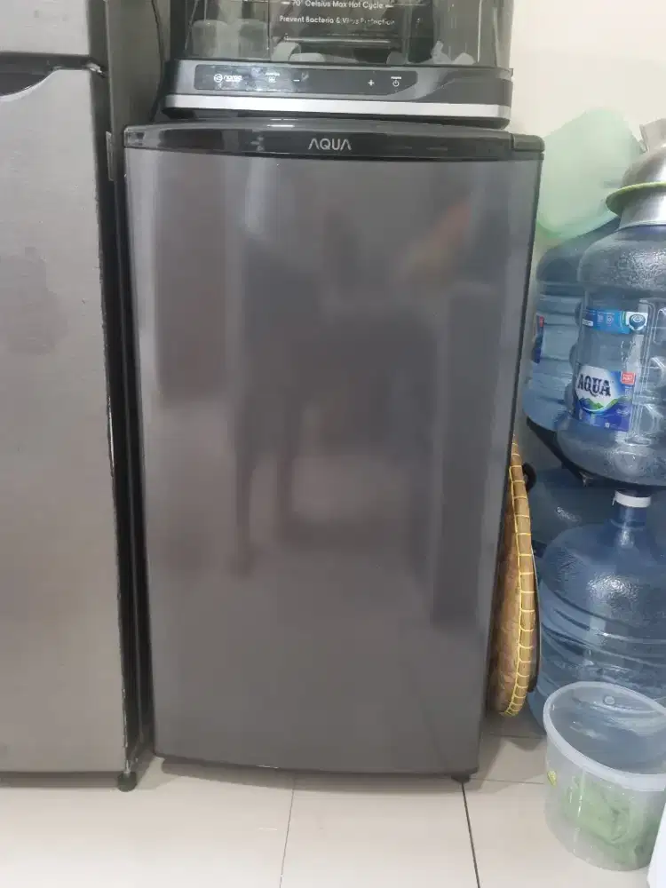 Dijual Freezer Merk Aqua