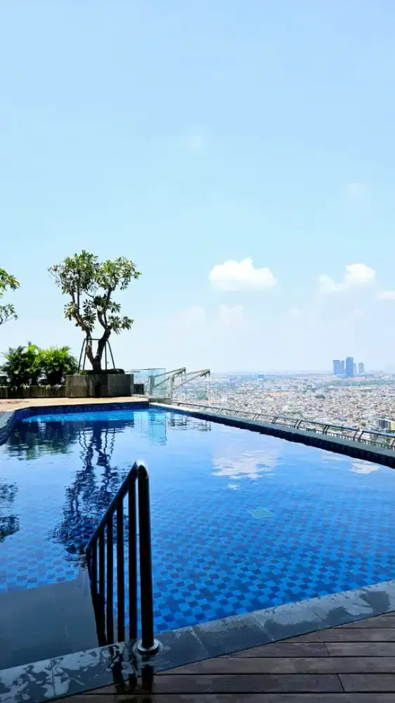 Apartemen Elite The Peak Tunjungan Lt 37 – Private Lift, Full Furnish