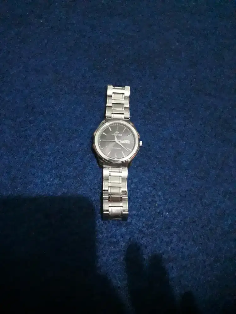 Jam tangan Stainless Hegner