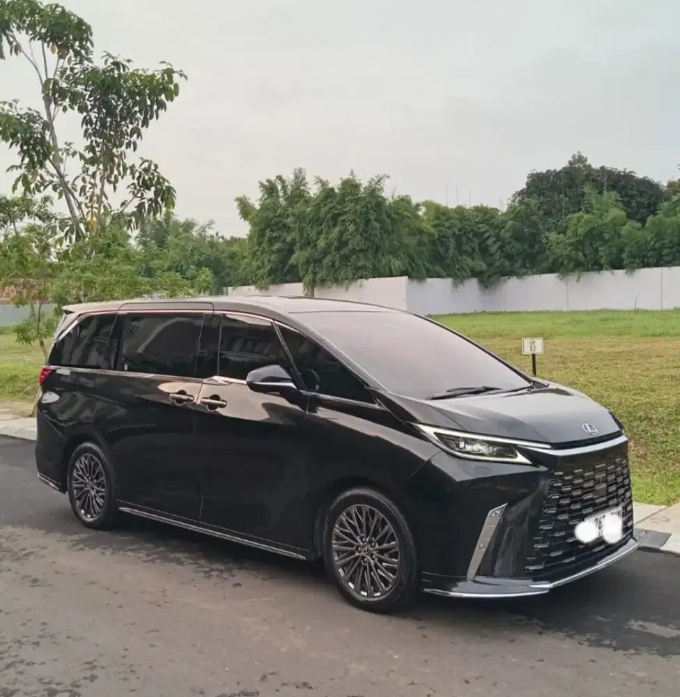 [7 SEATER] LEXUS LM350H 2023