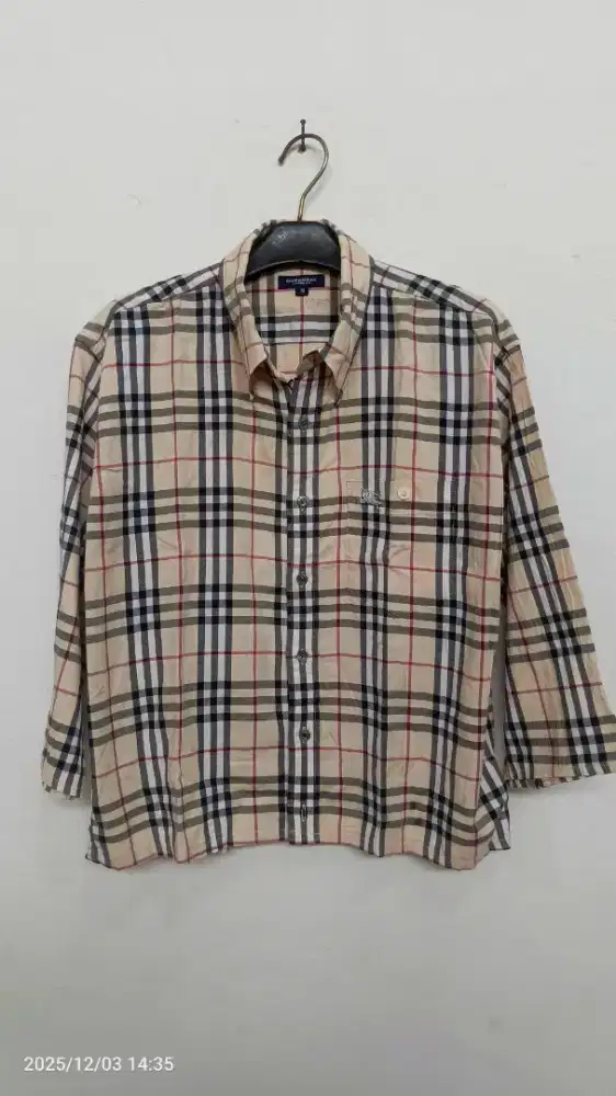 KEMEJA BURB3RRY SIZE M, BOXY CUT