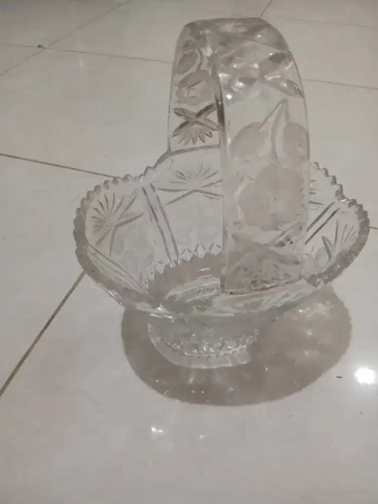 Pajangan vas kristal