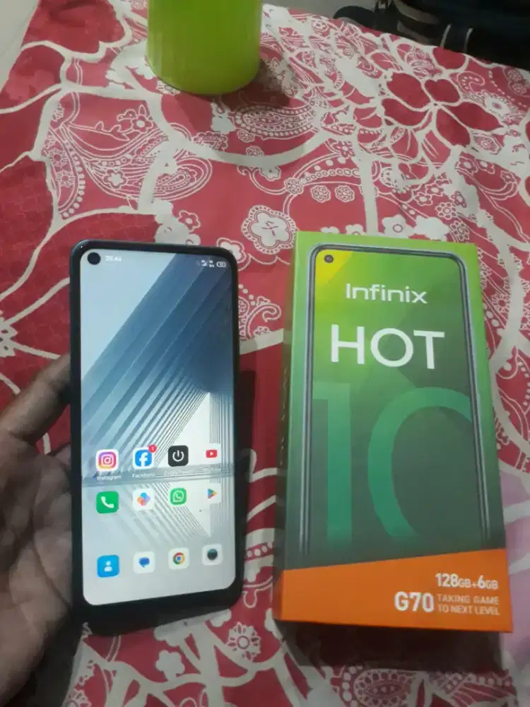 Infinix Hot 10 ,6/128 fulset