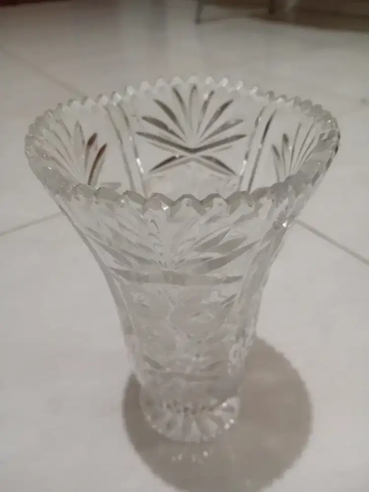 Pajangan vas kristal