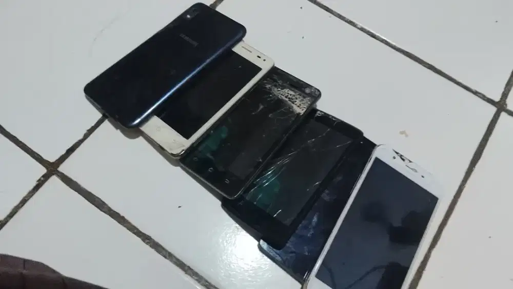 Jual handphone bekas 6pcs