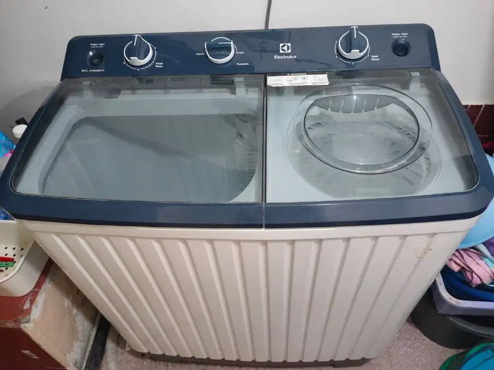 MESIN CUCI 2 TABUNG ELECTROLUX  8 KG - NORMAL SIAP PAKAI TANPA KENDALA