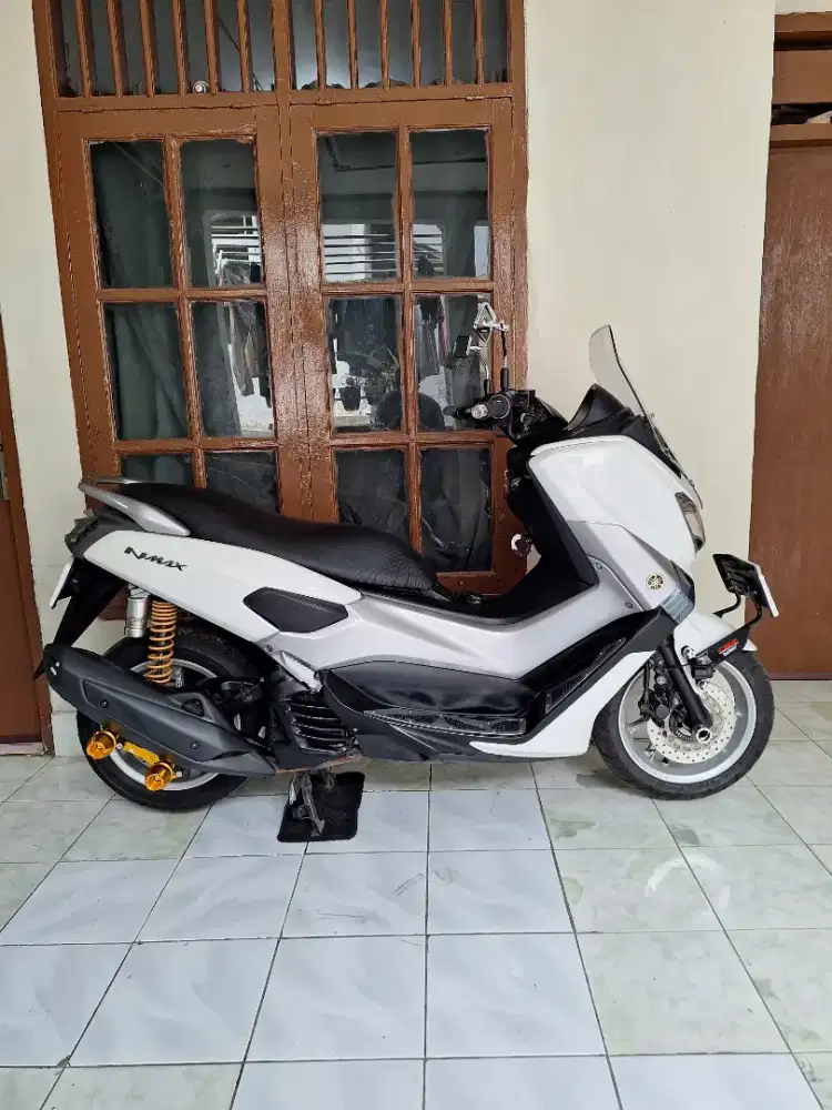 Dijual nmax old tahun 2016 like new