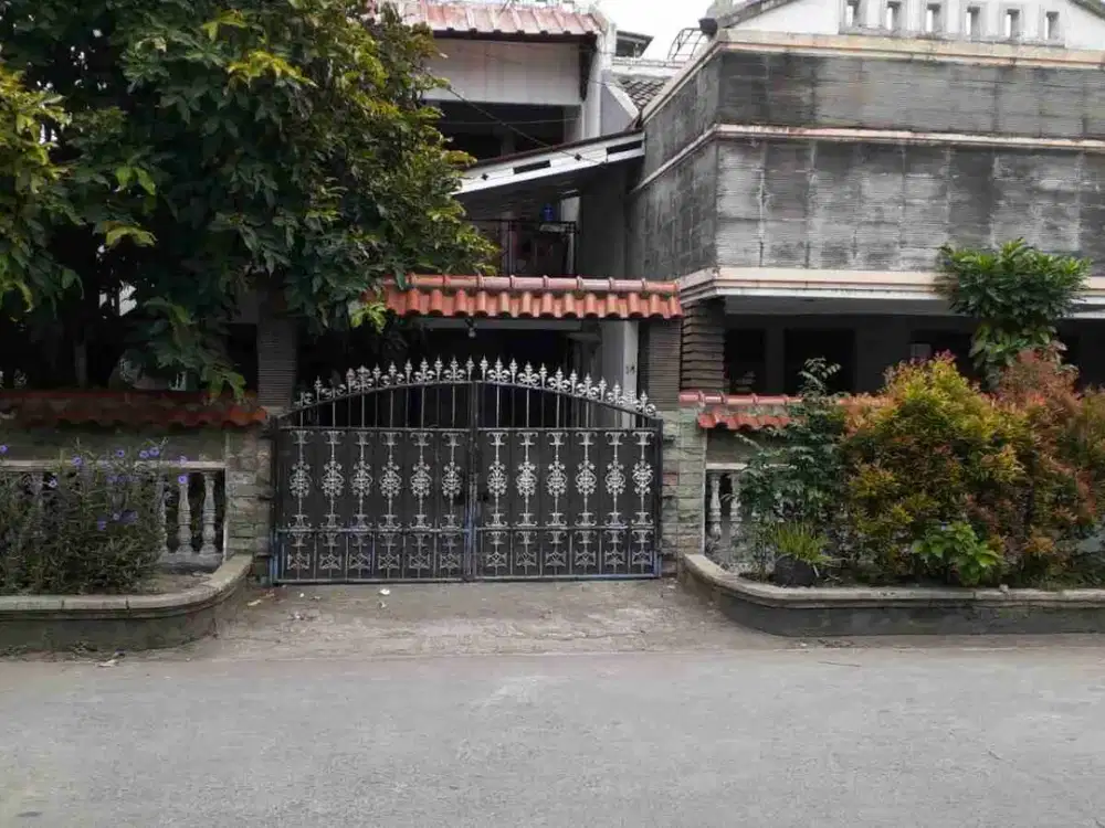 Dijual Rumah di Harapan Baru, Cocok untuk Usaha, Lokasi Depan Sekolah, Bekasi Barat.
