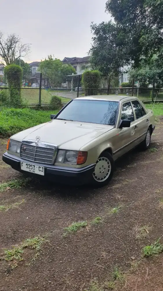 Mercy Boxer (W124) 300E Lis Becak, ISTIMEWA!