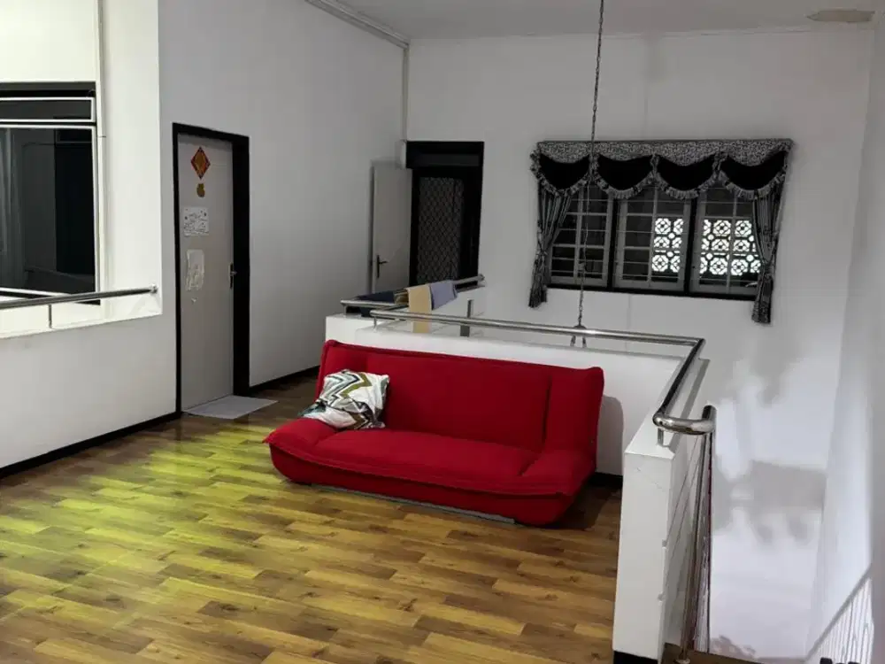 Dijual Rumah Bratang Binangun