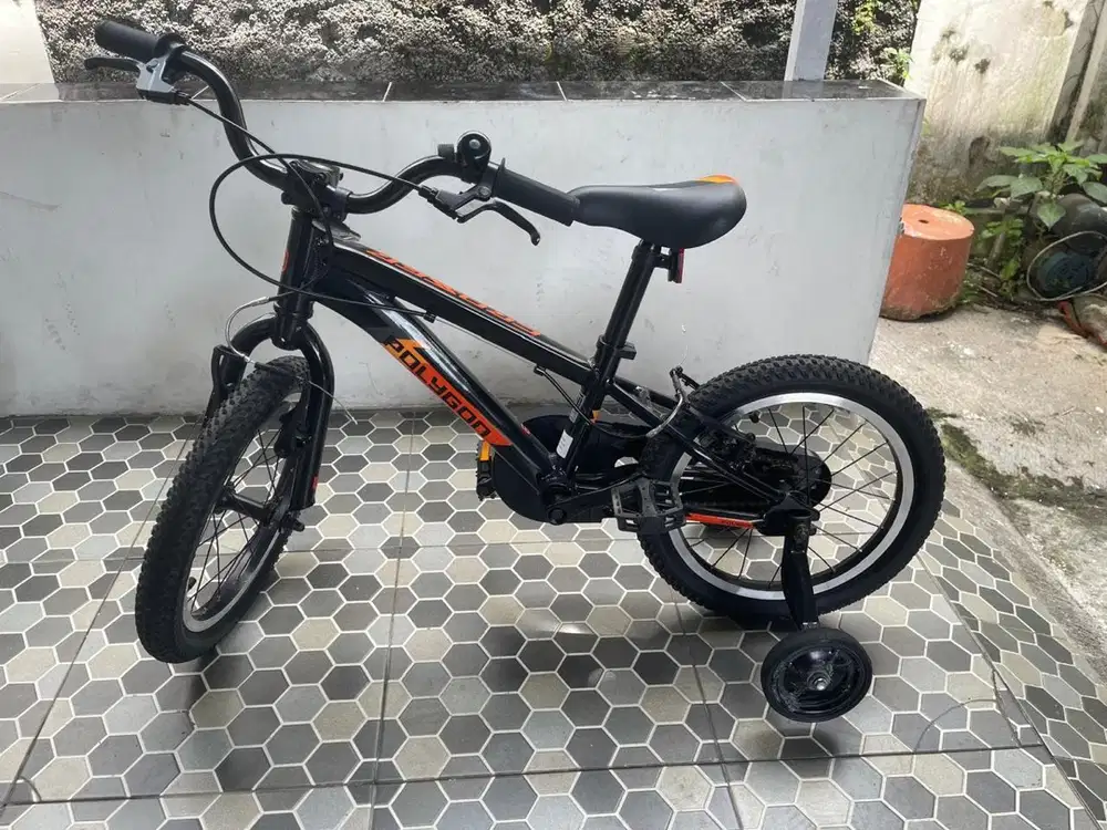 Sepeda anak Polygon size 12