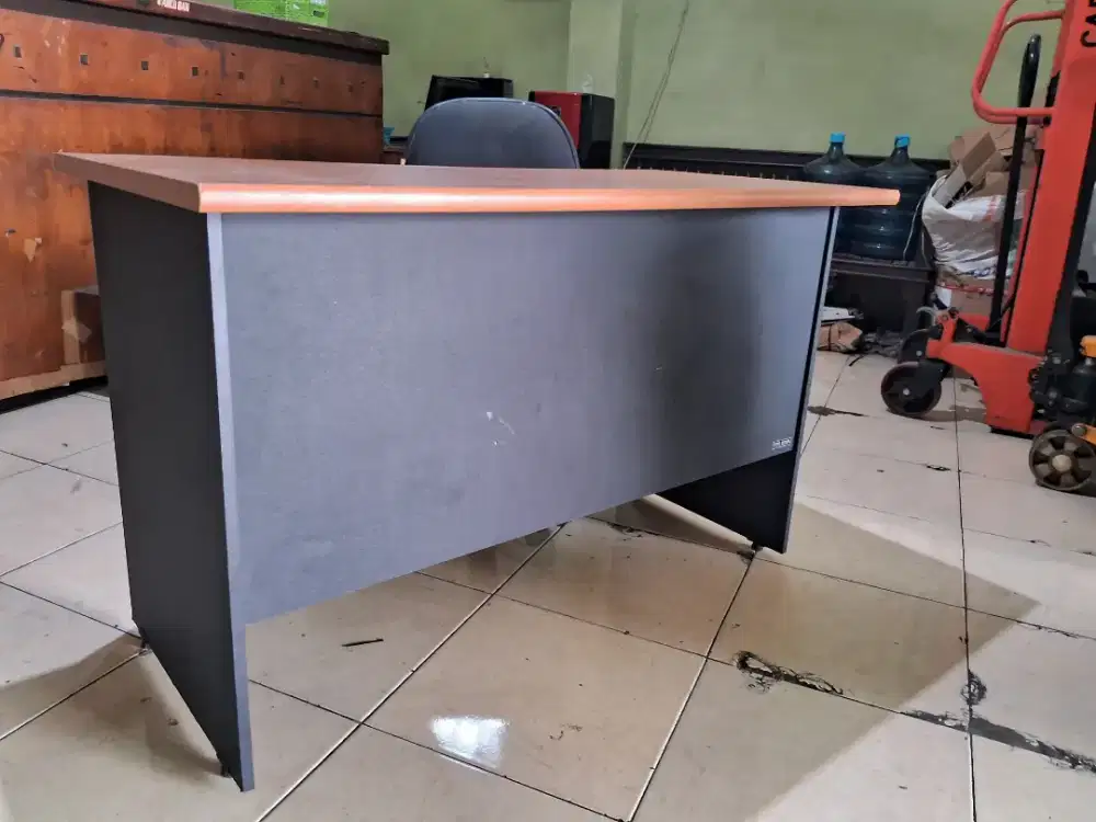 Meja & Kursi kantor
