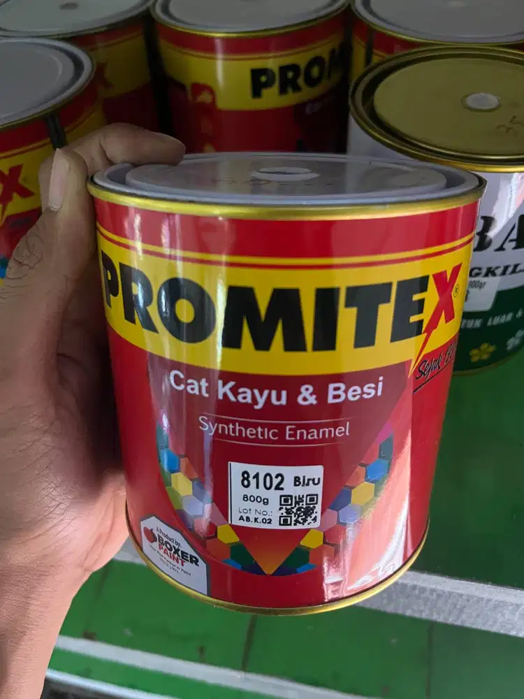 Cat Tembok, Kayu dan Besi