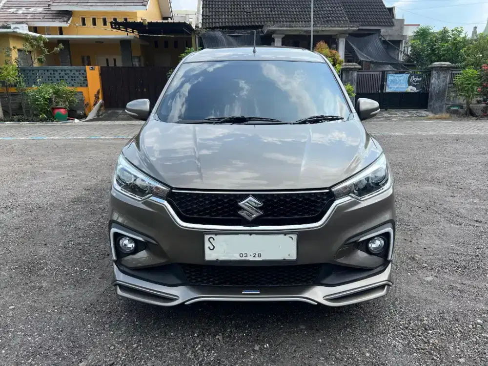 Ertiga Sporty 2022 Generasi Hybrid Irit