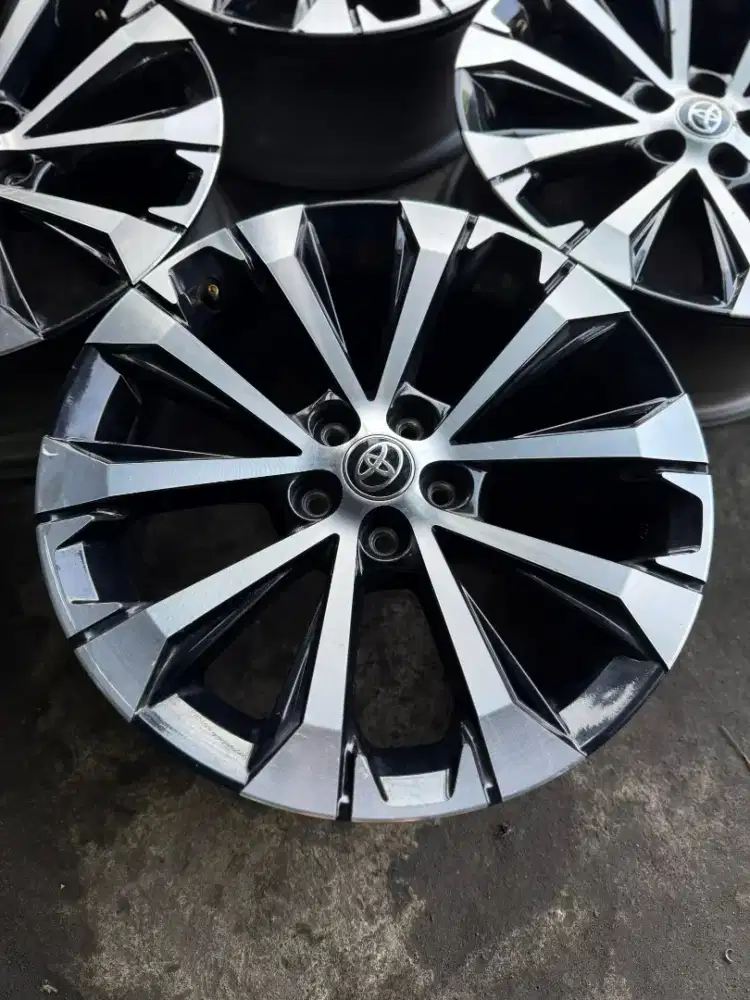 Jual velg new Toyota avanza veloz tss tipe Q tertinggi