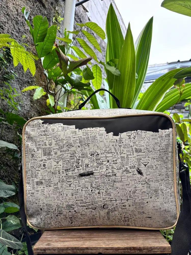 Duffel Bag JMB | Jean Michel Basquiat TravelBag | Tas Minggat Skena