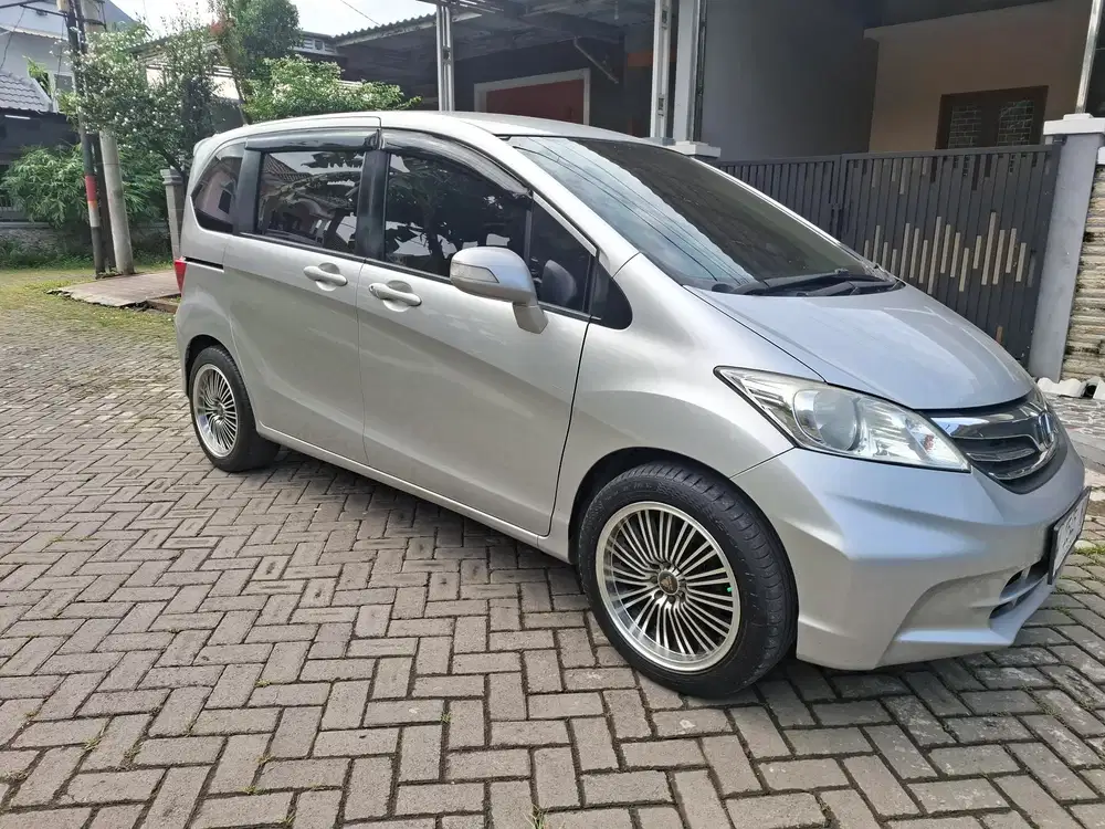Honda Freed 2014 Bensin