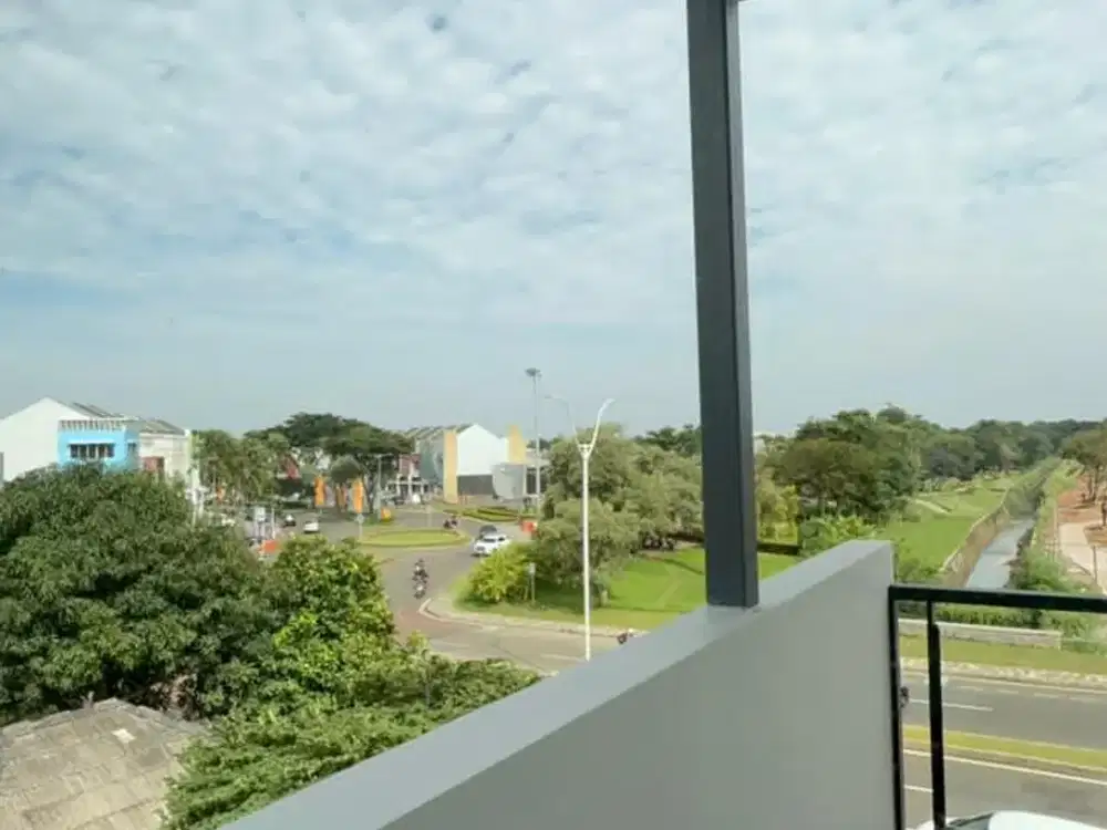 Disewakan Ruko Baru Posisi Hook Sorento East