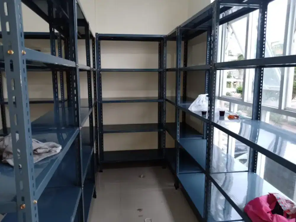 Rak besi berkualitas