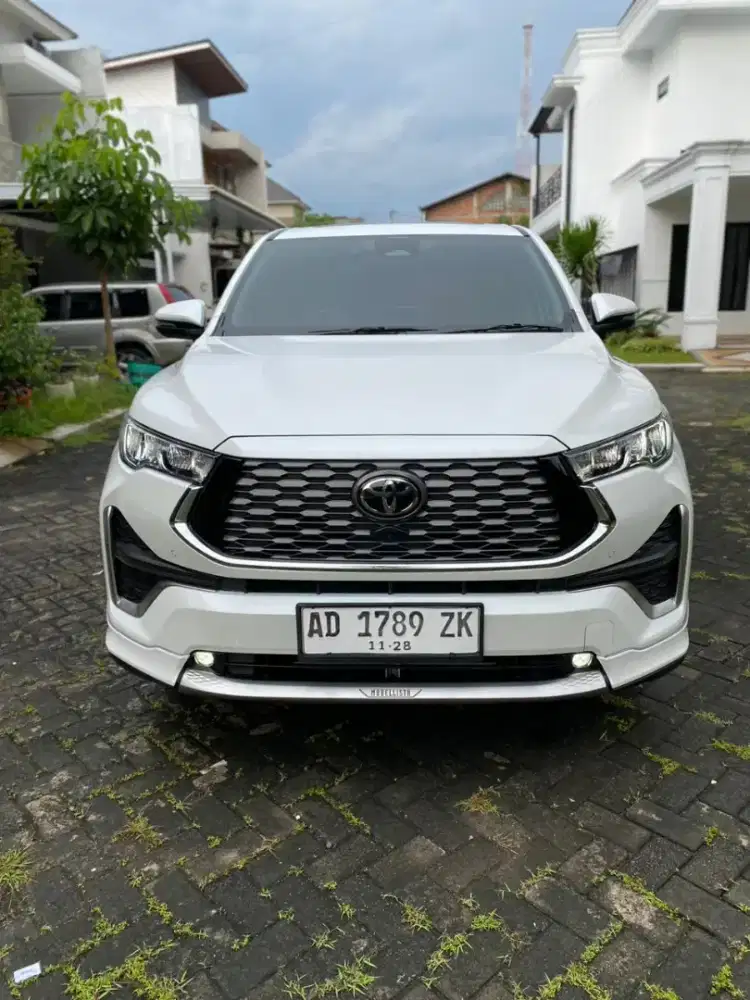 Toyota Innova Zenix Q hybrid modelista 2023