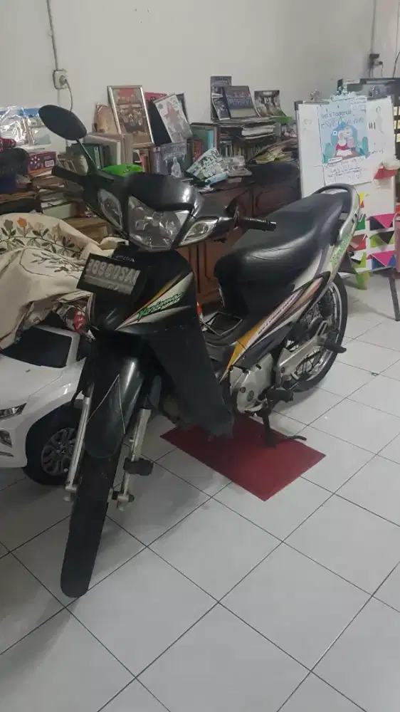 Motor Honda Karisma 125D Black