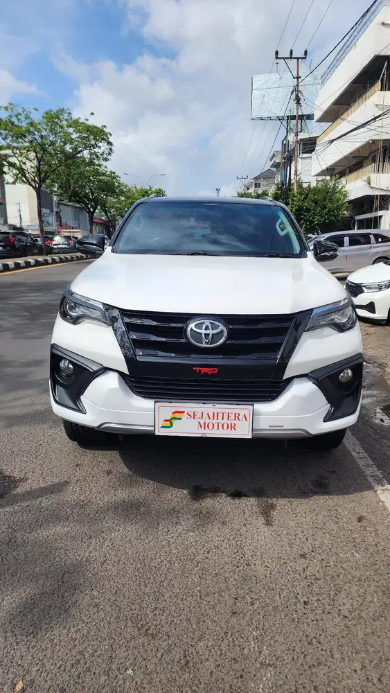 [Best Price] Toyota Fortuner VRZ TRD 4X2 2.4 AT 2018/2019 BG TGN1