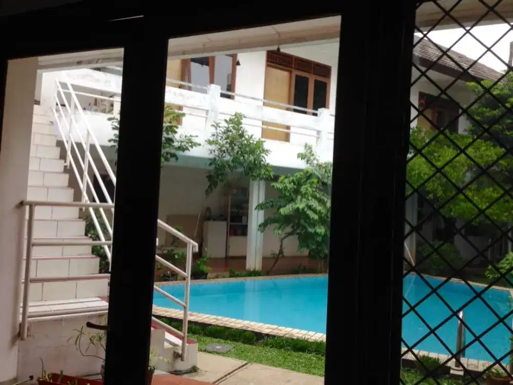 RUMAH INCL KOLAM RENANG, LT 630 M2, CINERE ESTATE, DEPOK