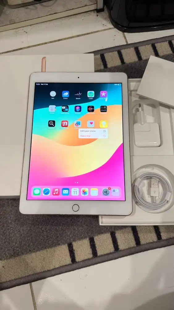 Ipad 6 Gold 128GB Wifi Only Resmi Ibox Lengkap