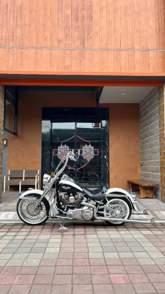 SOFTAIL DELUXE 2013