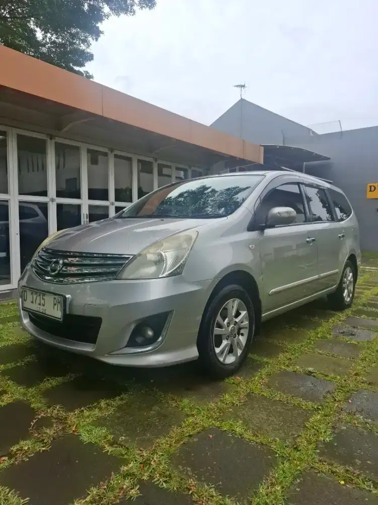 Jual Grand livina 2012