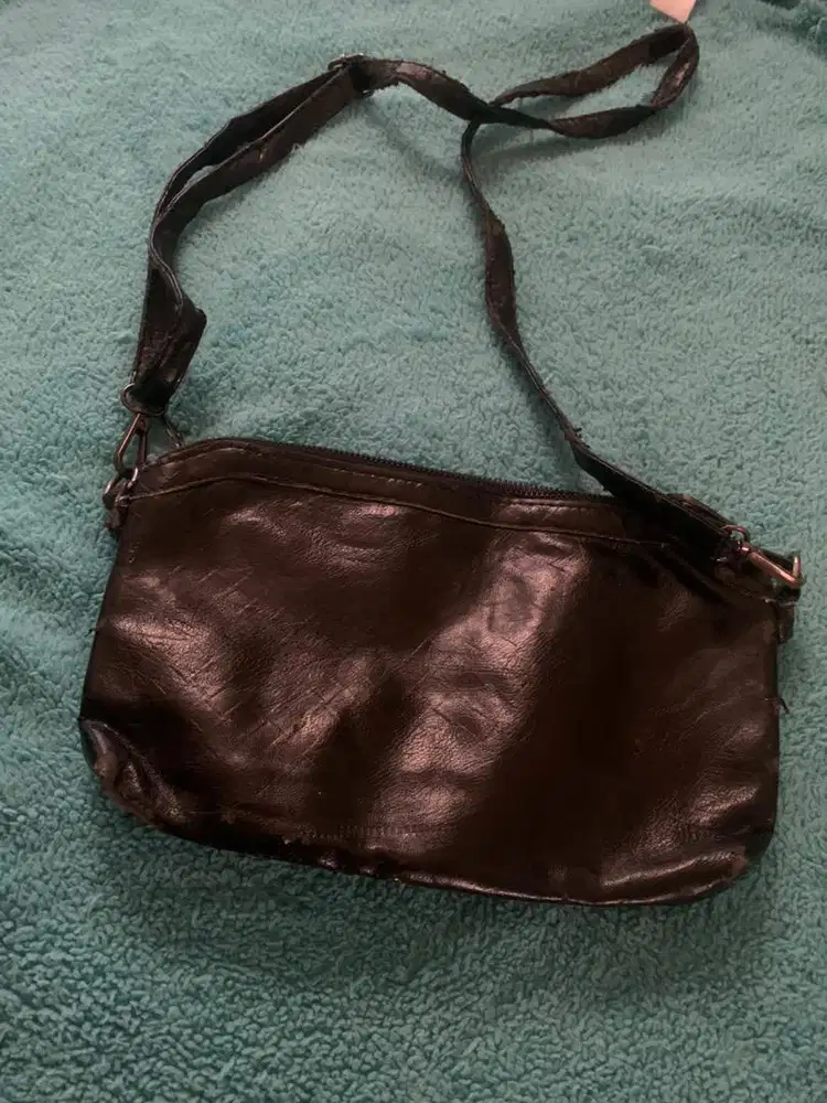 Handbag hitam gratis